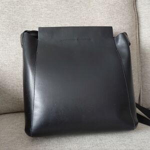 Everlane The Form Black Leather Bag